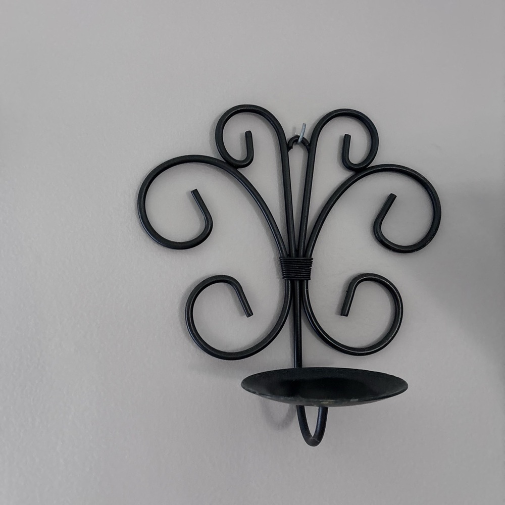 Black Metal Wall Candle Sconce - Elegant Scroll Design - Picture 3 of 4
